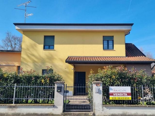 Casa indipendente in vendita a Finale Emilia MO