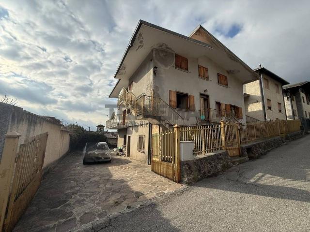 Casa indipendente in vendita a Fino del Monte BG
