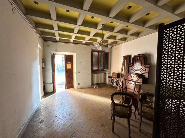 Casa indipendente in vendita a Fiorenzuola d'Arda PC