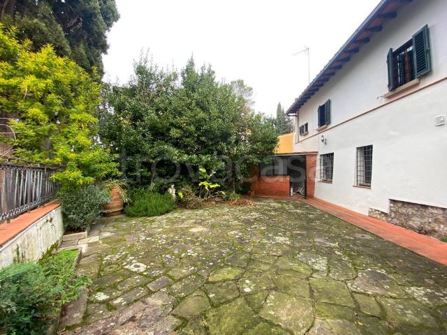 Casa indipendente in vendita a Firenze via del Pian dei Giullari, Cinque Vie