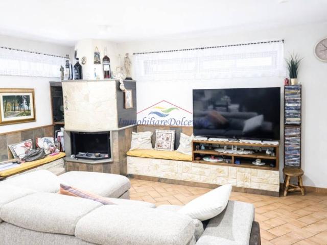 Casa indipendente in vendita a Firenze via del Ronco Lungo, 59, Legnaia San Quirico Monticelli