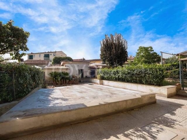 Casa indipendente in vendita a Firenze via di Cocco, Brozzi