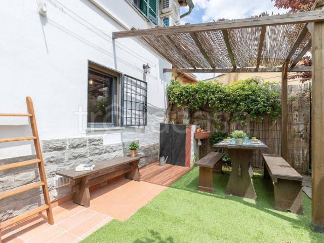 Casa indipendente in vendita a Firenze via Torcicoda, Isolotto Talenti