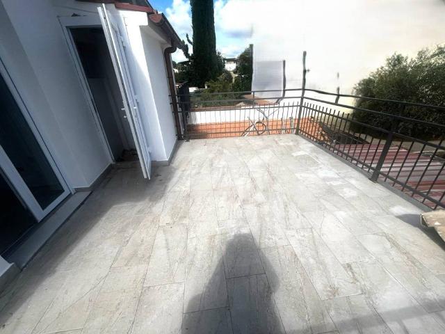 Casa indipendente in vendita a Firenze FI