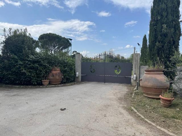 Casa indipendente in vendita a Firenze FI