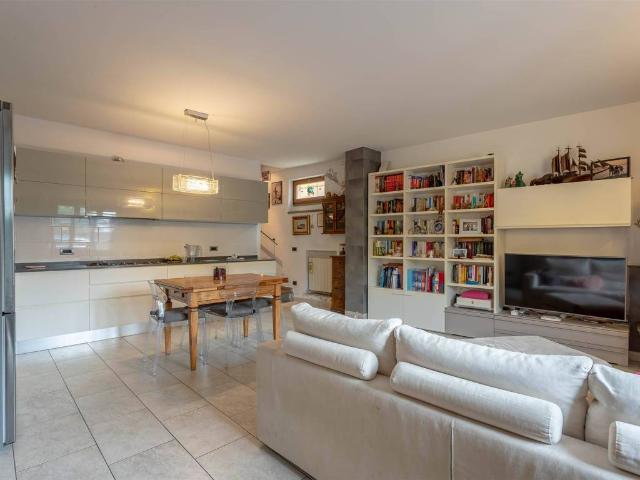 Casa indipendente in vendita a Firenze FI