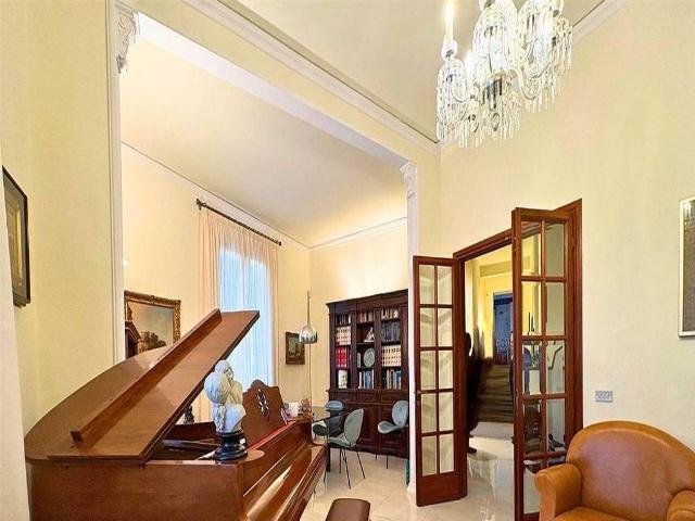 Casa indipendente in vendita a Firenze FI