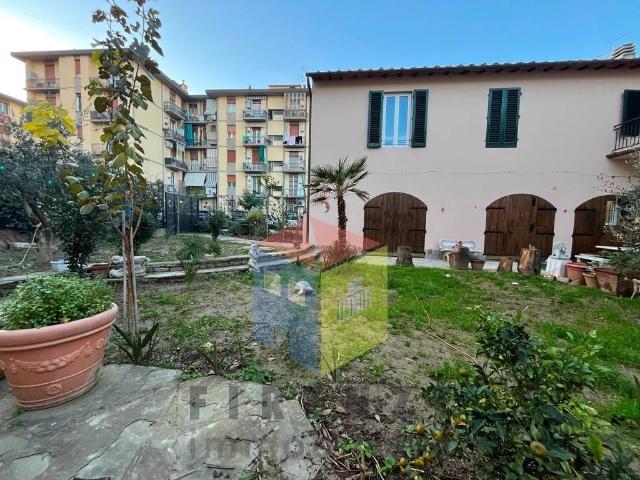 Casa indipendente in vendita a Firenze FI