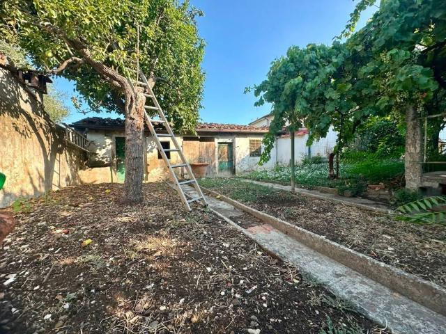 Casa indipendente in vendita a Firenze FI