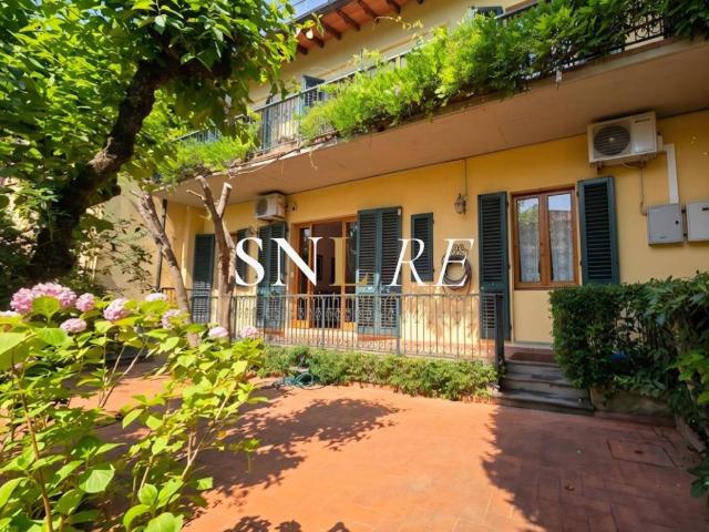 Casa indipendente in vendita a Firenze FI
