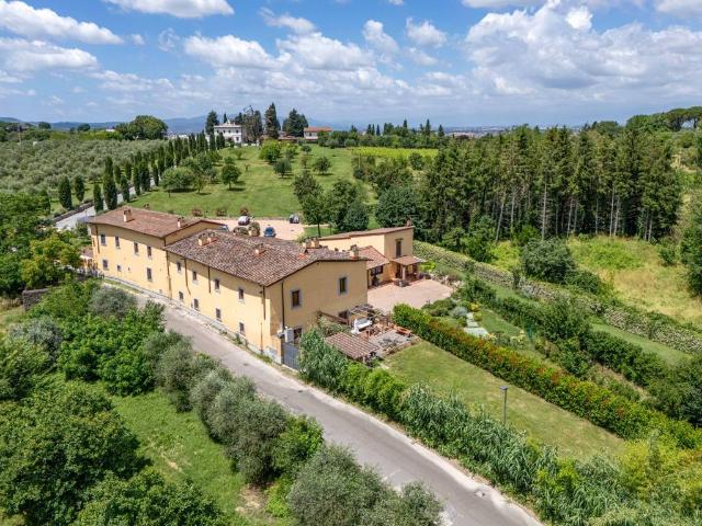Casa indipendente in vendita a Firenze FI
