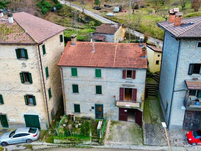 Casa indipendente in vendita a Firenzuola FI