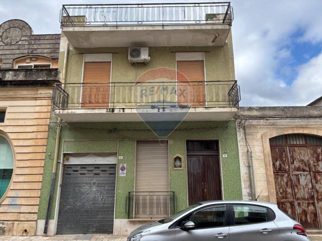 Casa indipendente in vendita a Floridia