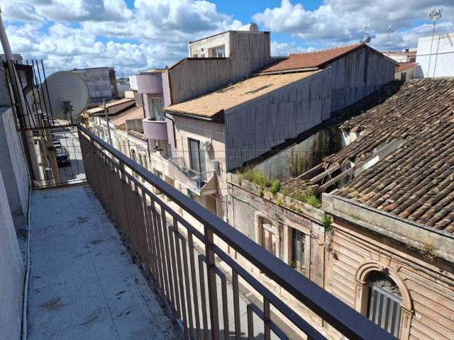 Casa indipendente in vendita a Floridia SR