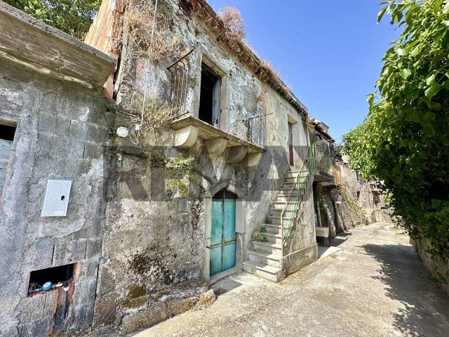 Casa indipendente in vendita a Francavilla Di Sicilia