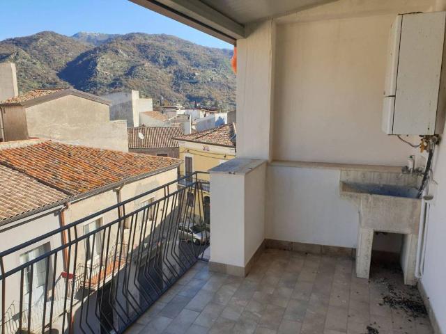 Casa indipendente in vendita a Francavilla di Sicilia ME