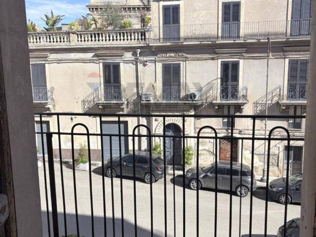 Casa indipendente in vendita a Francofonte SR