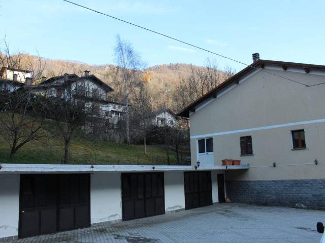 Casa indipendente in vendita a Frassino CN