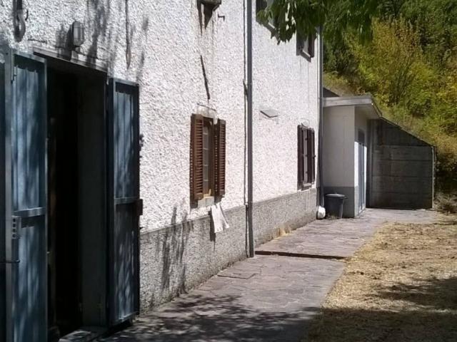 Casa indipendente in vendita a Frassinoro MO
