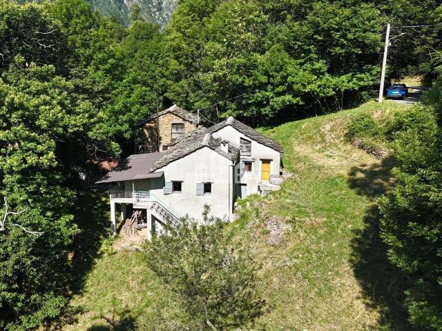 Casa indipendente in vendita a Frassinetto TO