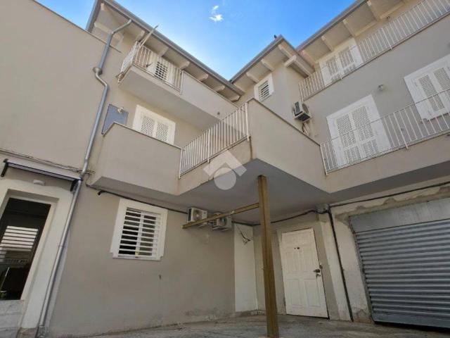 Casa indipendente in vendita a Frattamaggiore NA