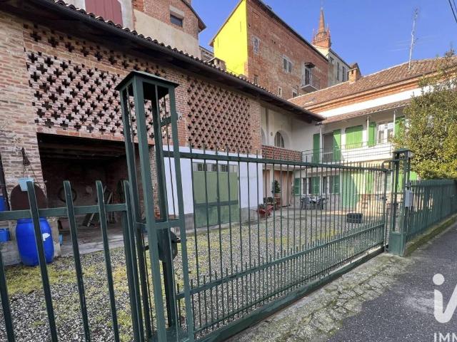 Casa indipendente in vendita a Fubine Monferrato AL