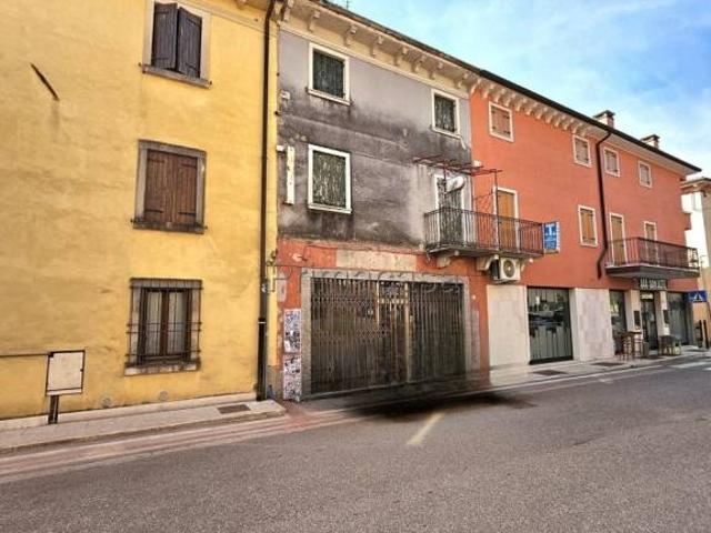 Casa indipendente in vendita a Fumane via banchette, 11