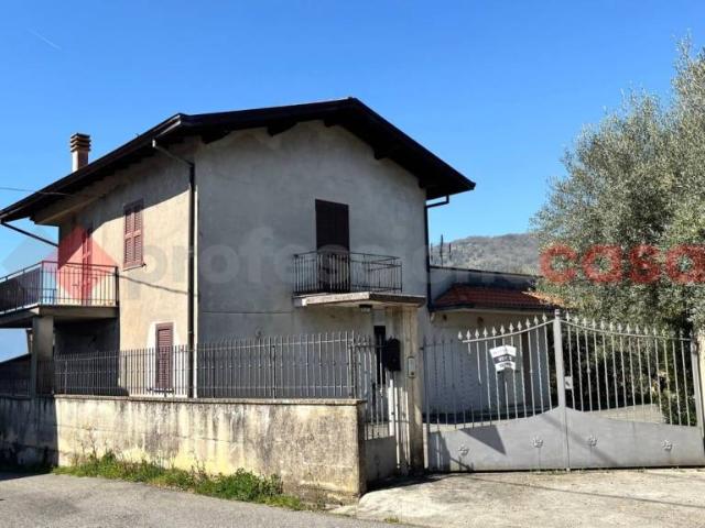 Casa indipendente in vendita a Fumone via Vicinale Casette, 1