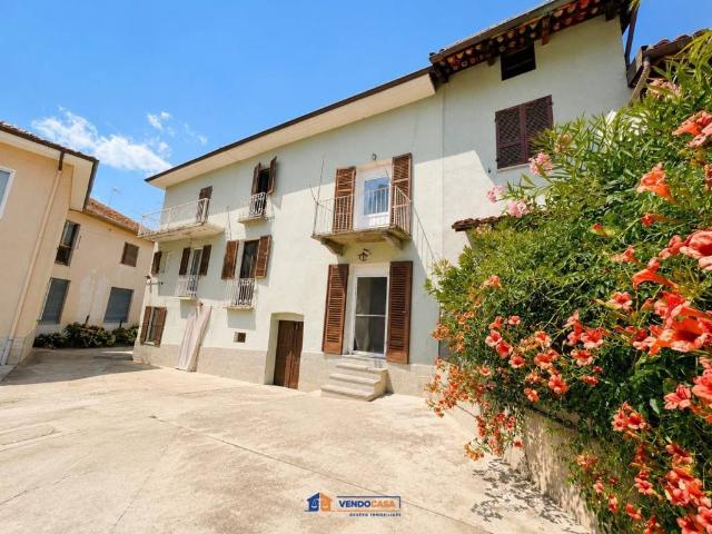 Casa indipendente in vendita a Isola d'Asti AT