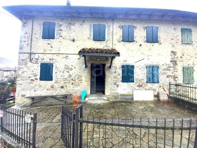 Casa indipendente in vendita a Isola, Palanzano