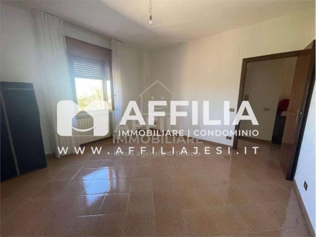 Casa indipendente in vendita a Jesi AN