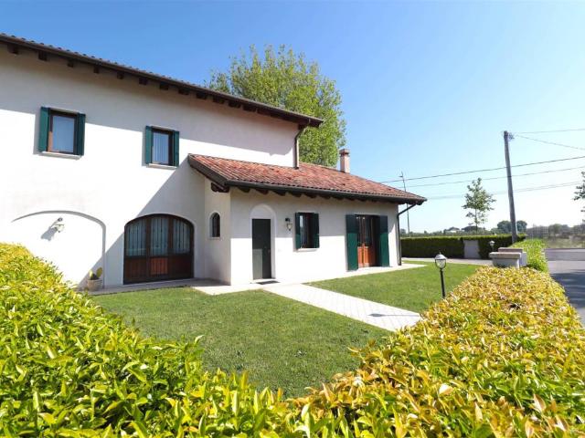 Casa indipendente in vendita a Jesolo VE