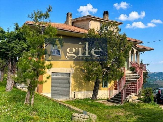 Casa indipendente in vendita a Offida AP