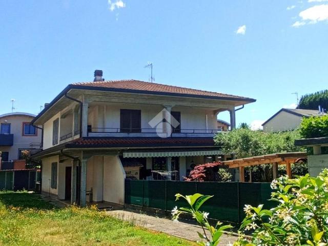 Casa indipendente in vendita a Oggiona con Santo Stefano VA