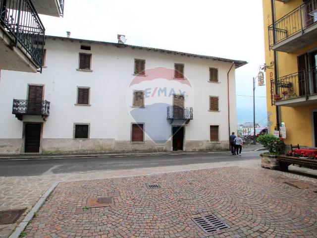 Casa indipendente in vendita a Oltre Il Colle
