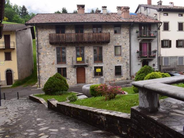 Casa indipendente in vendita a Oltre il Colle BG