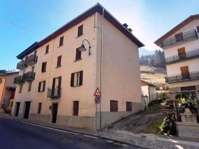 Casa indipendente in vendita a Oltre il Colle BG