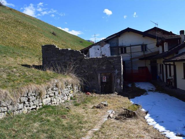 Casa indipendente in vendita a Oltre il Colle BG