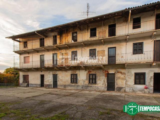 Casa indipendente in vendita a Oleggio
