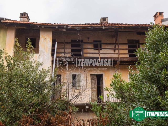 Casa indipendente in vendita a Oleggio