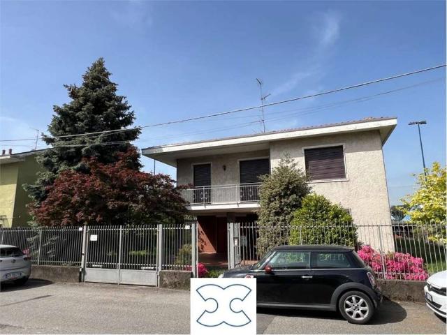 Casa indipendente in vendita a Olgiate Olona VA