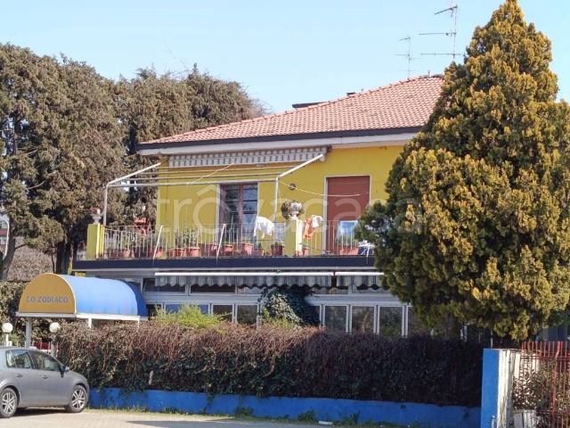 Casa indipendente in vendita a Opera