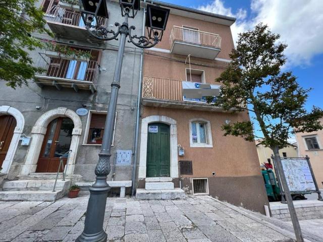 Casa indipendente in vendita a Oratino CB