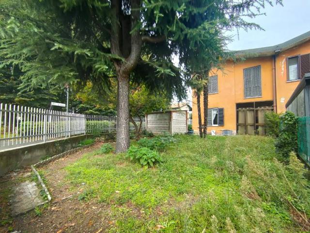 Casa indipendente in vendita a Origgio VA