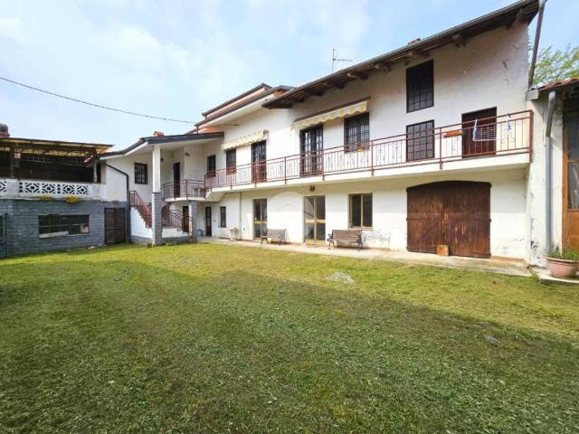 Casa indipendente in vendita a Orio Canavese TO