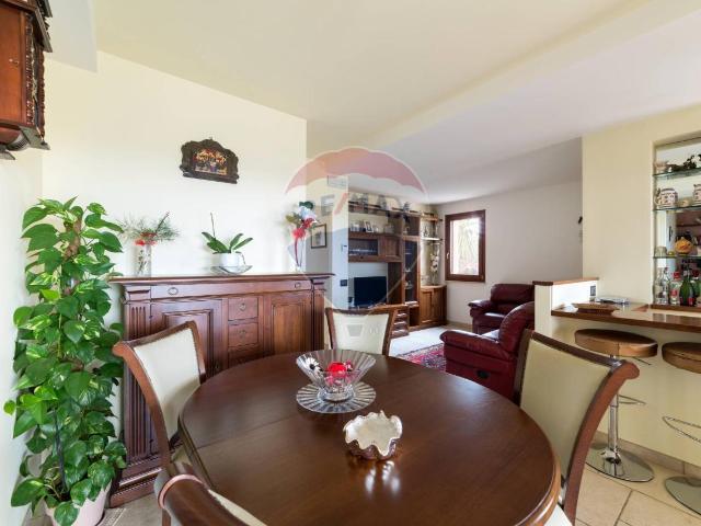 Casa indipendente in vendita a Ostra