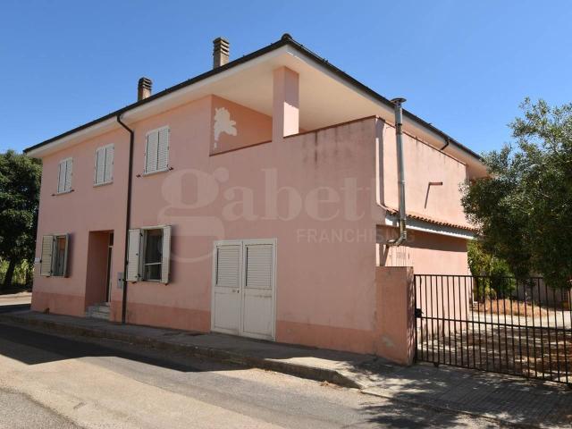 Casa indipendente in vendita a Oschiri