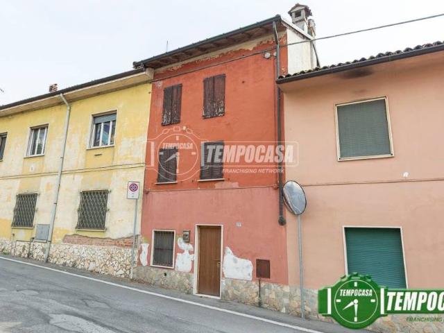 Casa indipendente in vendita a Ospedaletto Lodigiano via XXV Aprile