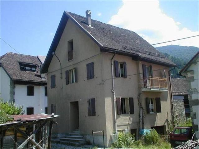 Casa indipendente in vendita a Ovaro UD