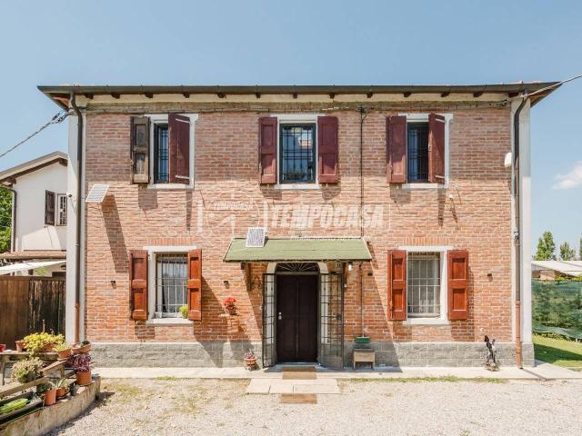 Casa indipendente in vendita a Ozzano Dell'Emilia